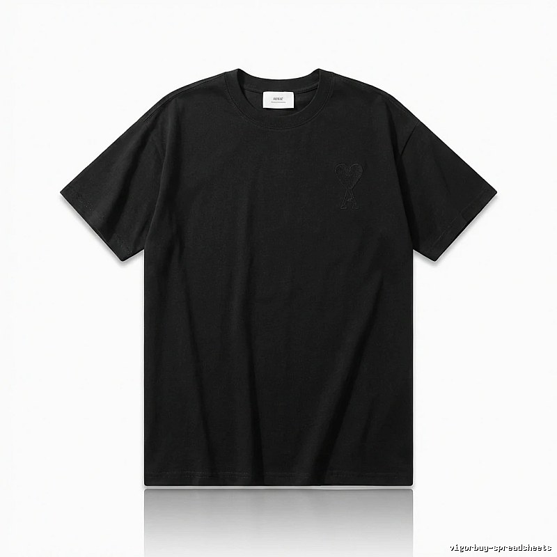 AMI simple style black T-shirt