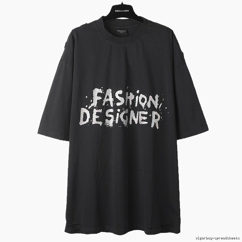 Balenciaga's trendy and cool black T-shirt