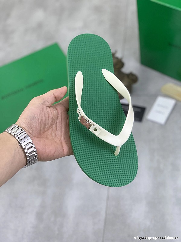BOTTEGA VENETA Minimalist Style Green and White Colorblock Flip-Flops