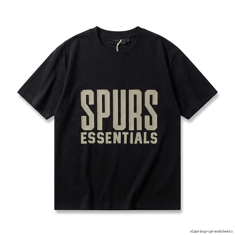 ESSENTIALS minimalist style black T-shirt