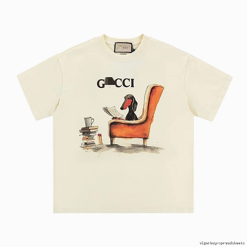 Gucci Vintage Style Off-white T-shirt with Dachshund Print