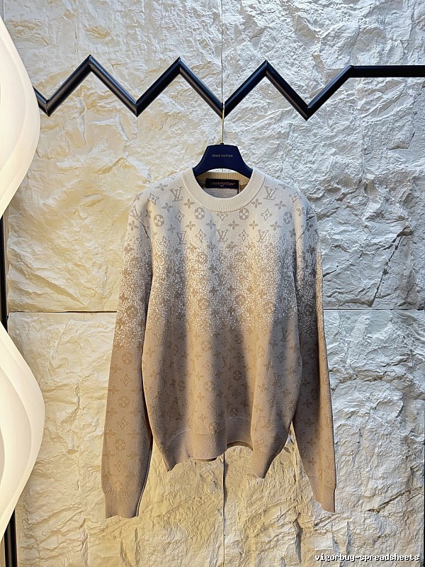 Light Patterned Knit Sweater with Dior Knit Sweater with Ribbed Texture