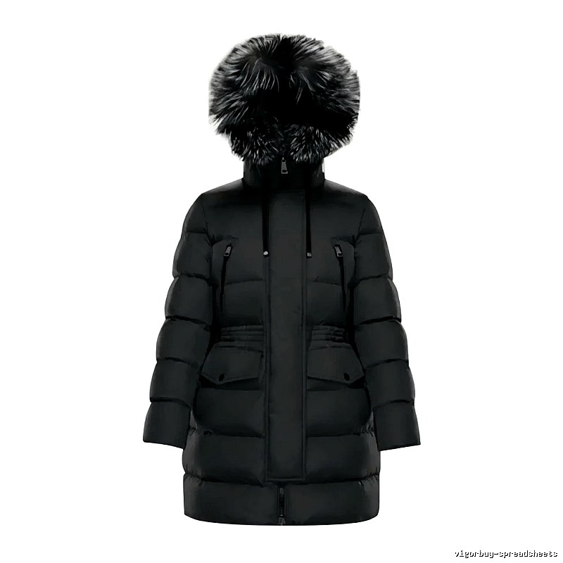 Long black down jacket of Moncler