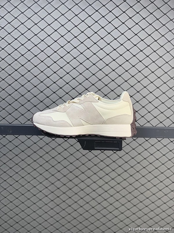 New Balance Cream and Beige Retro Runners and Sculpted Cushioning