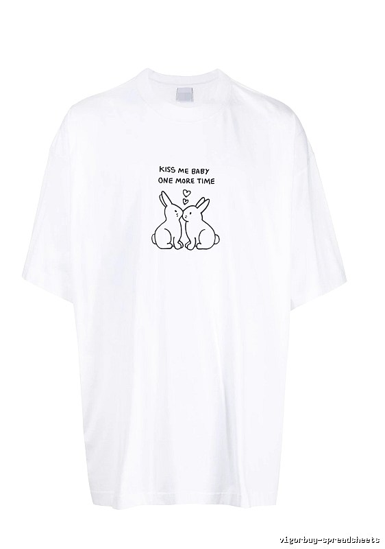 Urban Statement graphic T-shirt Black Colorful Lucky with Casual Appeal
